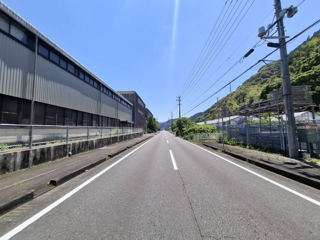 車通りの少ない穏やかな環境。