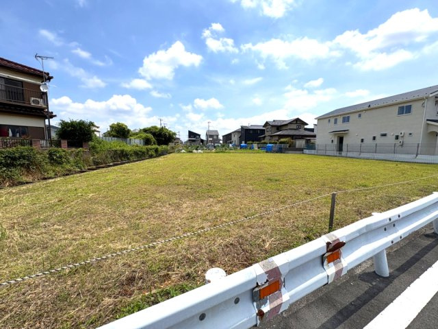 武里西小学校まで徒歩約9分(650ｍ)、春日部南中学校まで徒歩約4分(260ｍ)でお子様の通学も安心