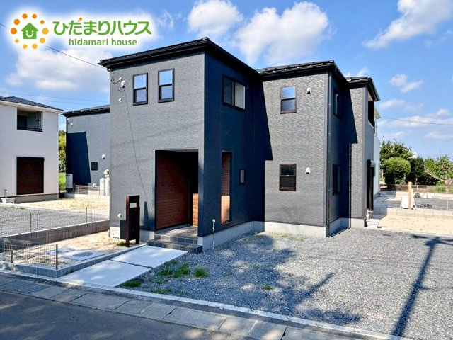 暗めの外観はクールで洗練された印象を与えることができます。