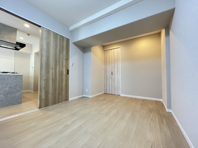 シンプルな洋室は、幅広い用途でお使いいただけます。　