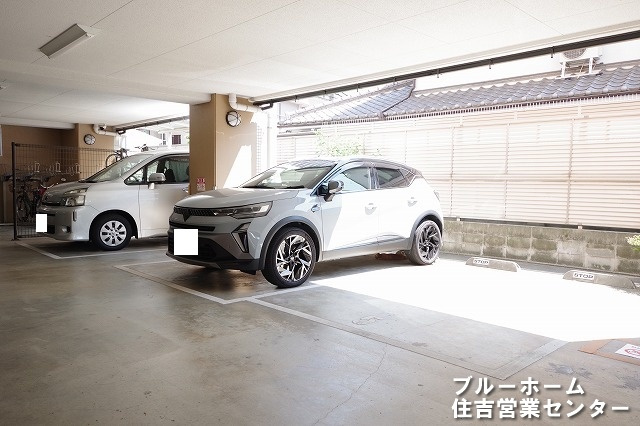 敷地内にある駐車場です！