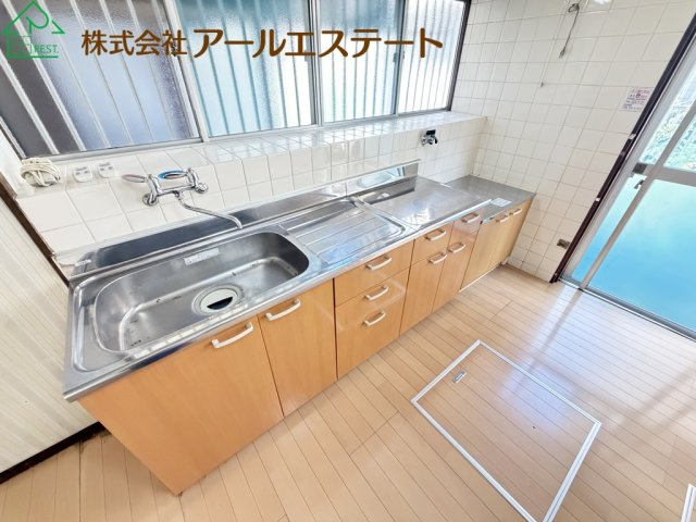 ※室内リフォーム前画像となります。(2026/8/10　撮影)　　リフォーム後、さらに美しい室内に仕上げてからのお引渡しです！