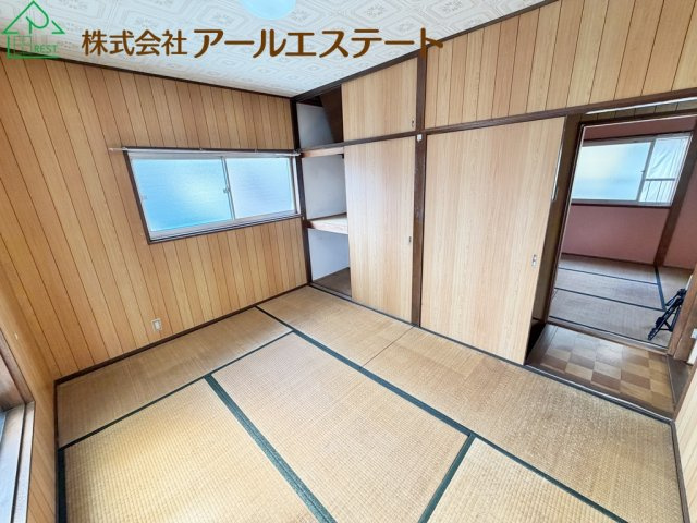 ※室内リフォーム前画像となります。(2026/8/10　撮影)　　リフォーム後、さらに美しい室内に仕上げてからのお引渡しです！