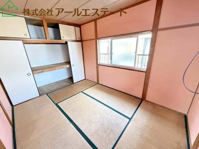※室内リフォーム前画像となります。(2026/8/10　撮影)　　リフォーム後、さらに美しい室内に仕上げてからのお引渡しです！