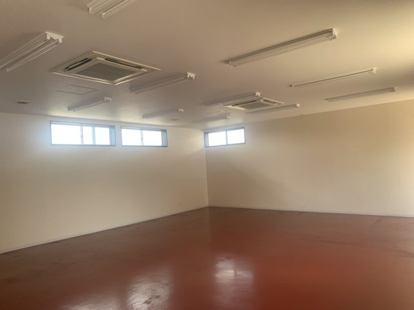 【亀山　売事務所のその他】