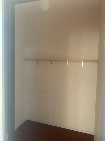 【亀山　売事務所の収納】