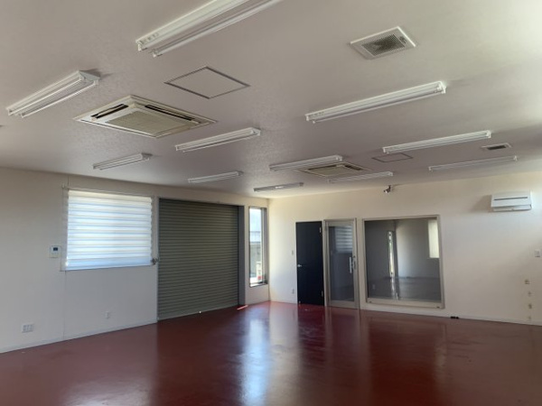 【亀山　売事務所のその他】