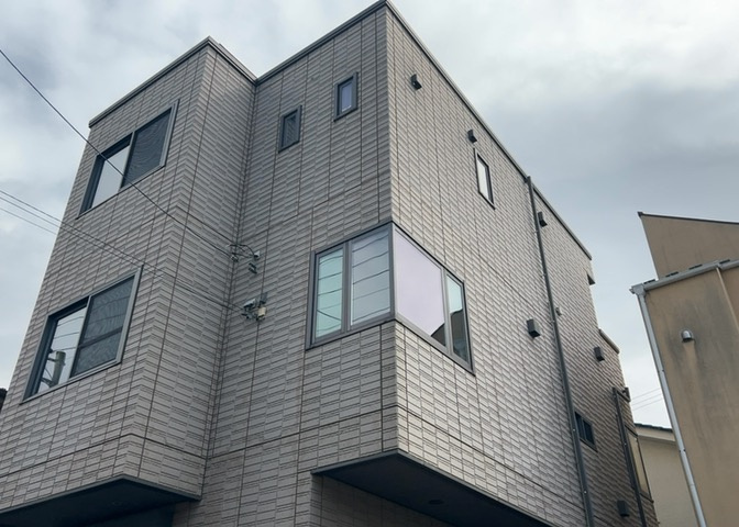 ハザードマップは自然災害による被害を予測し、その被害範囲を地図上で表したものです。近年特に災害が多くなっていますので、事前に調査すると安心できます。ハザードマップは国交省のホームページをご覧ください。