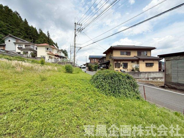 広々とした敷地
