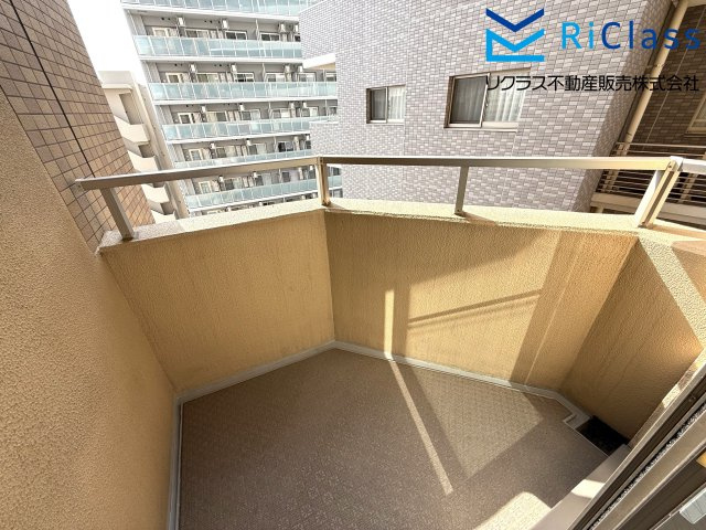 陽当たり良好なバルコニーです