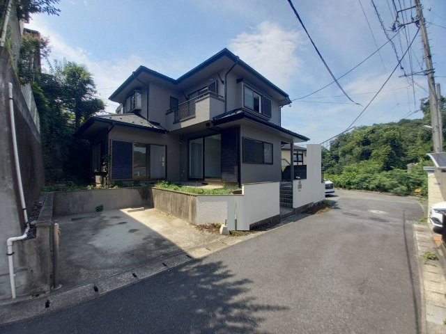前面道路含む現況外観