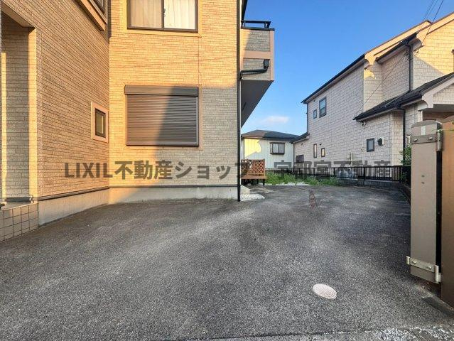 現地写真：舗装もされているのでお車も汚れにくいです。