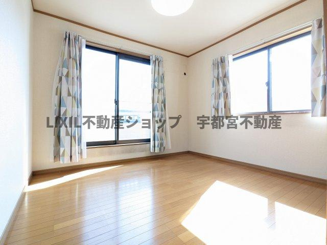 現地写真：南向きで明るいお部屋となっていおります