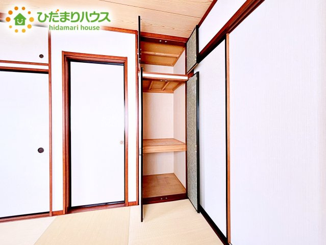 お布団やお子様のおもちゃなどがスッキリ収納できますね(^^♪