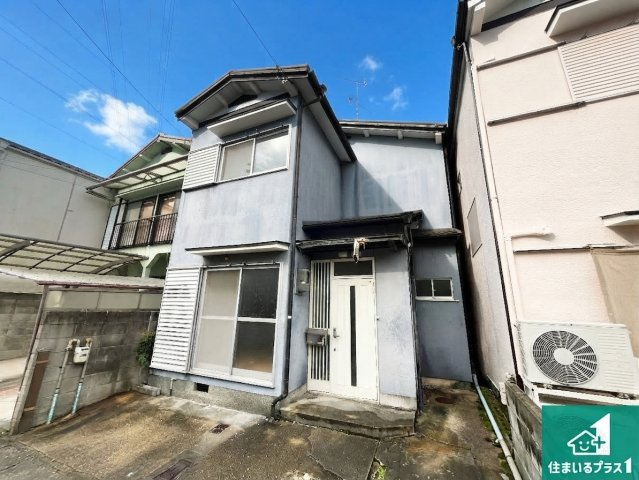 周辺は落ち着いた街並みの住宅地！子育てがしやすい住環境です！現地でしかわからない事もございます。是非一度ご覧ください。
