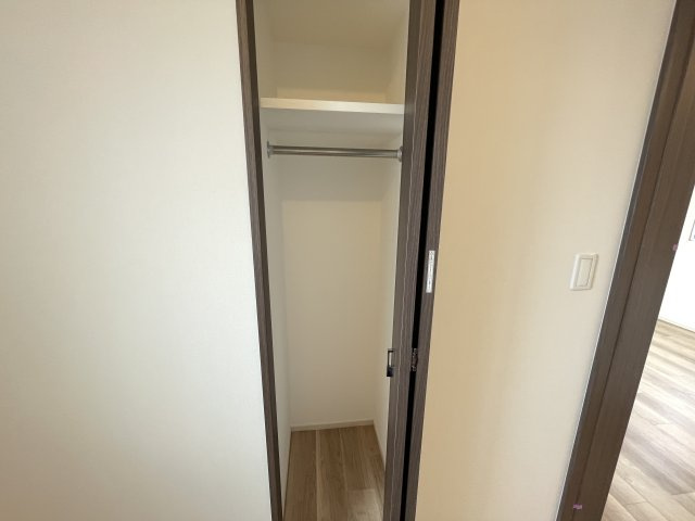 各居室に収納がついており、家族で使い分けしやすくなっています。　