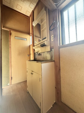 1階洗面台の写真でございます。