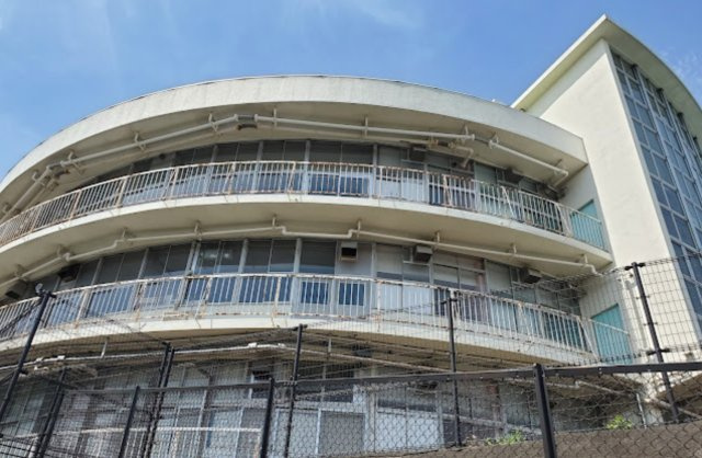 横浜市立蒔田小学校が約徒歩3分（185ｍ）です。