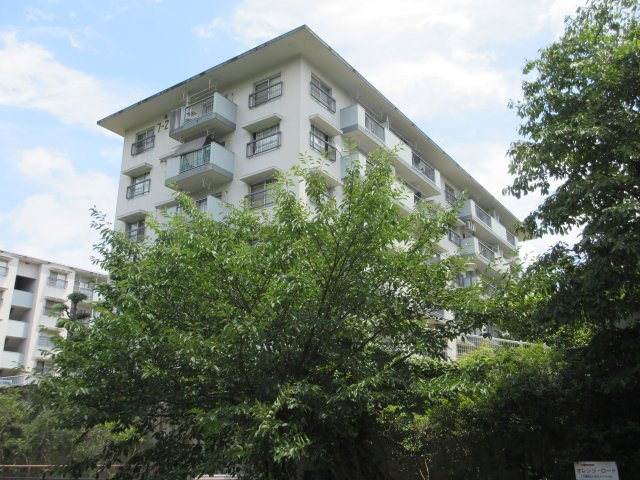閑静な住宅街に佇む2LDKマンション登場！