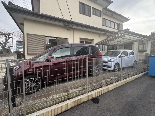 車をお持ちの方に嬉しい駐車場付きの物件です
