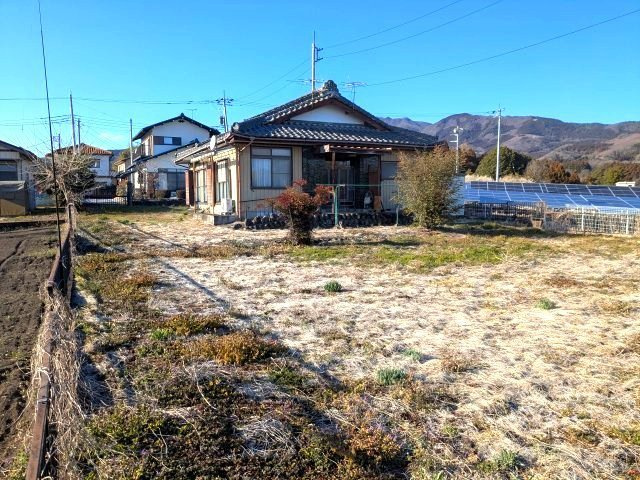 広大な敷地と雄大な榛名の山並みを望む好ロケーション！アウトドアライフも満喫できます。