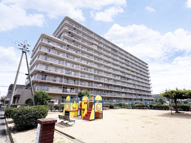 外観：327002145702