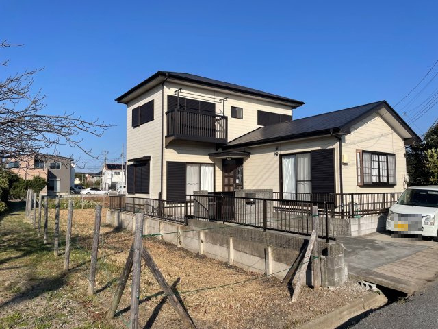 敷地77.13坪！！　プライバシーが守られる旗竿地♪　車の音や通行人を気にすることなく静かに暮らせます。　建築条件はありません。　お好みのプランで建築していただけます！　多彩なプランご提案いたします♪