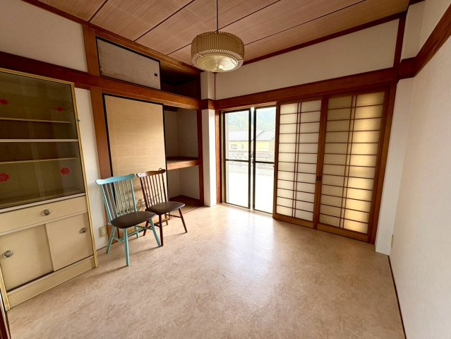 和室を洋室にリフォームしています