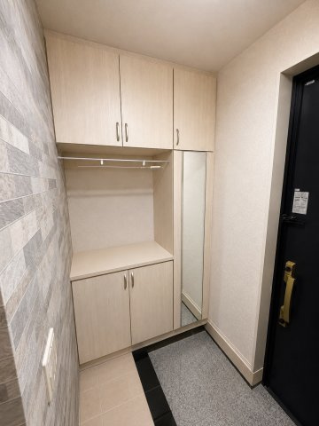 玄関SBです