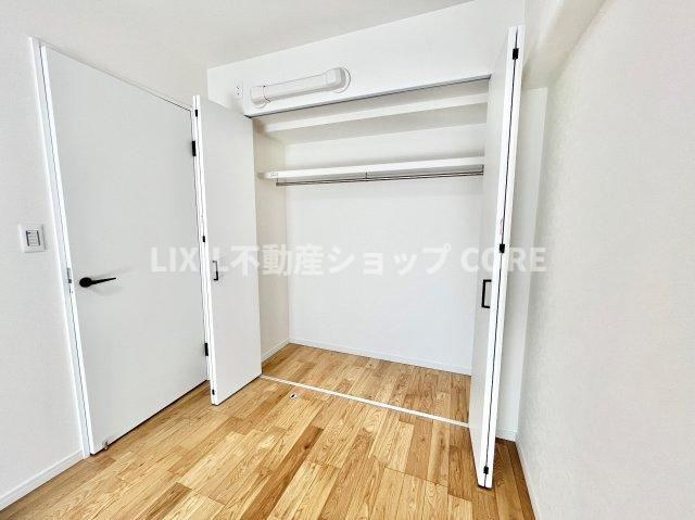 全居室に収納を完備しておりますので、居室の全空間を有効活用出来ます。　
