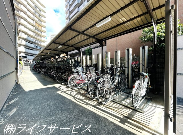 加島駅前アーバンコンフォートの駐輪場