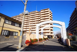 ふぁみーゆ松原の外観