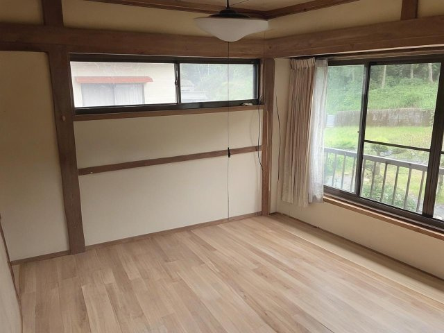 本宅　※家具消し編集をしております。床は畳になります。
