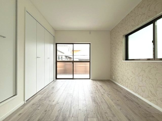 アクセントクロスがおしゃれな空間を演出します。