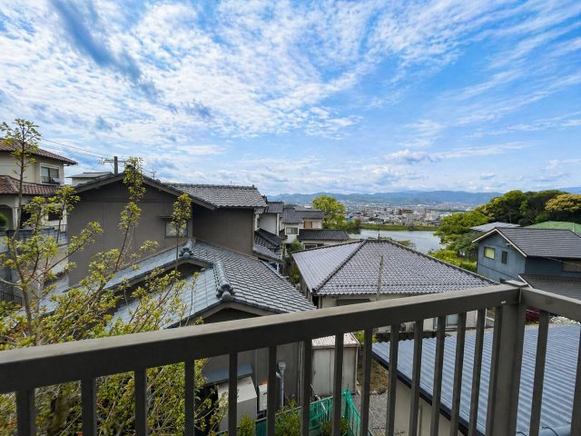 広々としたバルコニーです