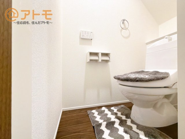 清潔感のあるトイレです♪