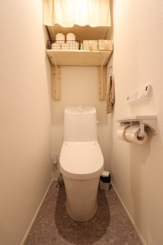 トイレは1F・3Fの2ヶ所に完備です♪