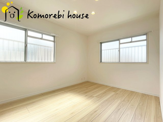 広々とした洋室です
