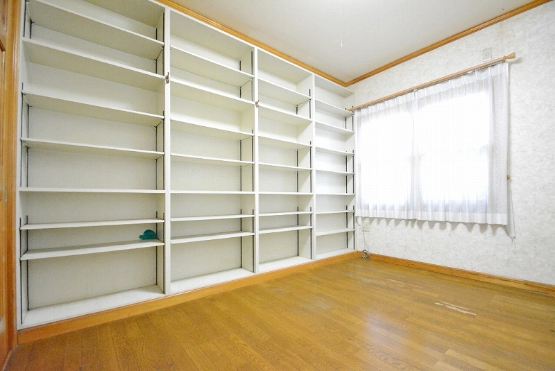 1階5.3帖/ナチュラルな仕様ですので様々なインテリアとよく馴染みます。