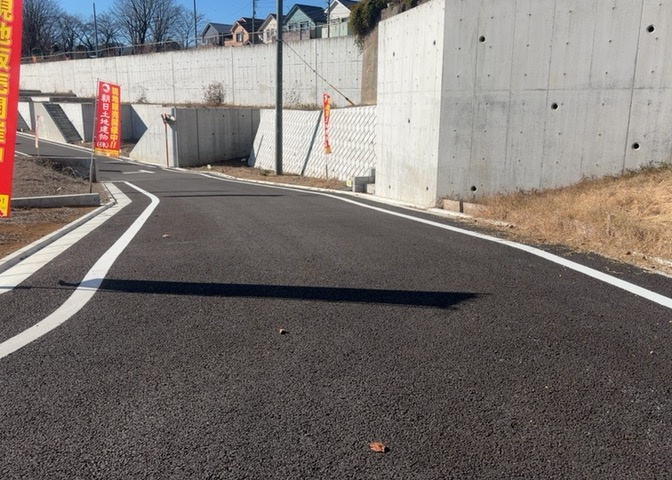 最寄り駅が近いなどの交通アクセスが良い土地だと暮らしやすいですよね。通勤・通学の観点から土地を選ぶことも大切です！自身や家族のライフワークからあったの物件を探しましょう！当社営業がお力になります！