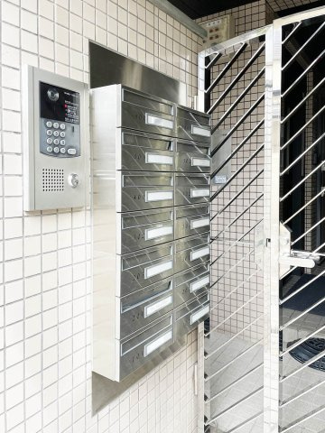 【メールボックス】ダイヤル式で安心して使える集合ポスト
