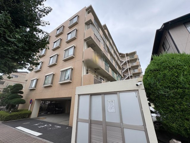 エフローレ東越谷市役所前中央通り　