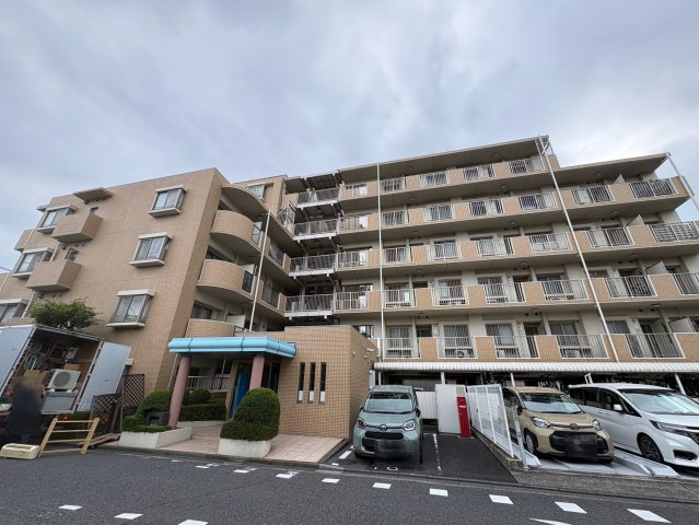 エフローレ東越谷市役所前中央通り　