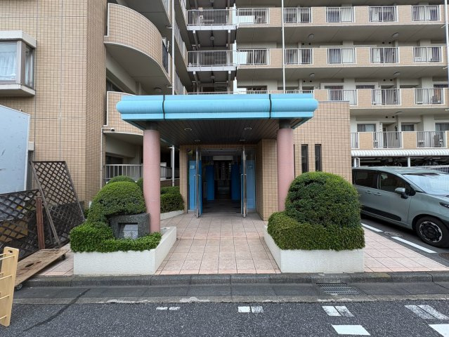 エフローレ東越谷市役所前中央通り　