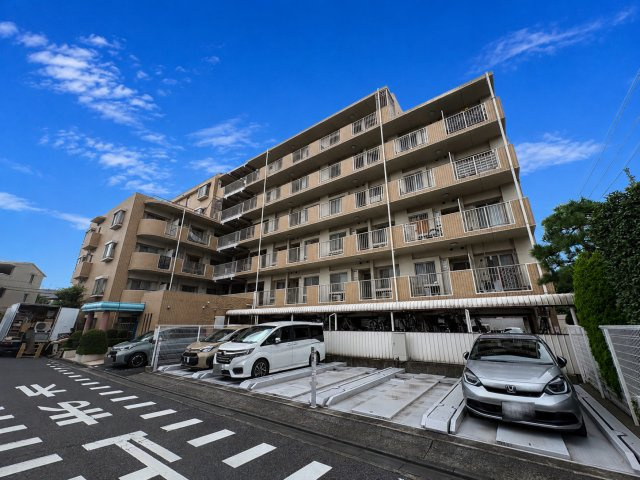 エフローレ東越谷市役所前中央通り　