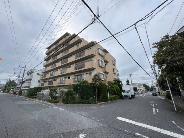 エフローレ東越谷市役所前中央通り　