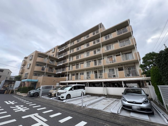 エフローレ東越谷市役所前中央通り　