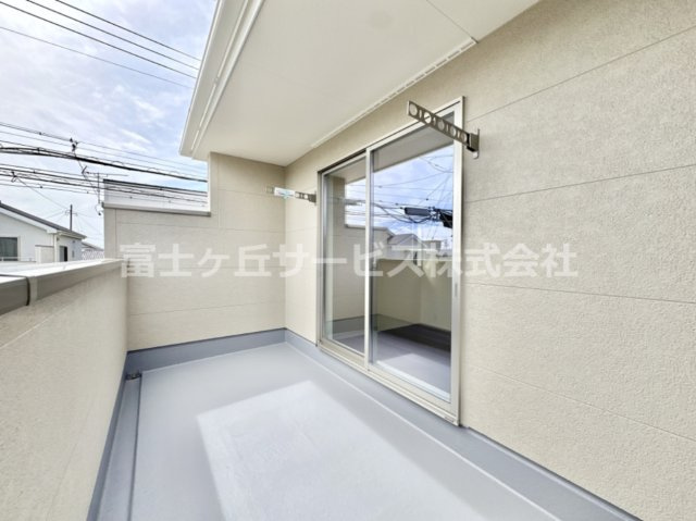 陽当たり良好なバルコニーです