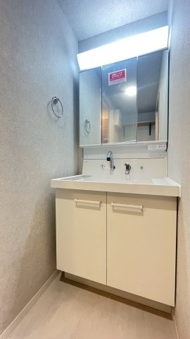 独立洗面台