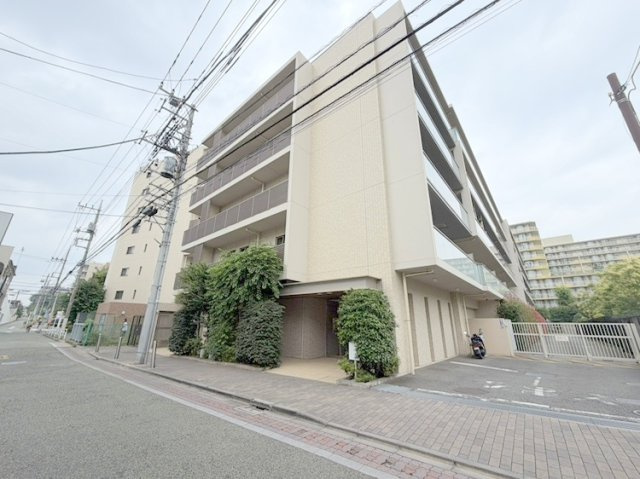 外観/5階建て1階東向きのお部屋のご紹介です！
